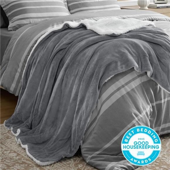 Bedsure Sherpa Fleece Throw Blanket for Couch - Thick and Warm Blanket - Picture 2 of 7